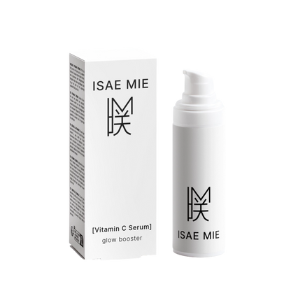 Droplet of Isae Mie Vitamin C Serum showcasing its lightweight, silky texture